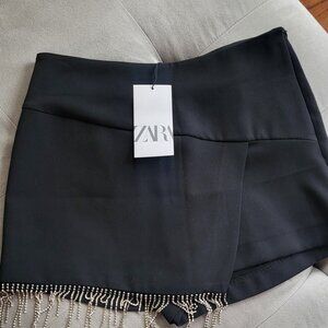 Zara women's skort with rhinestones Size Small